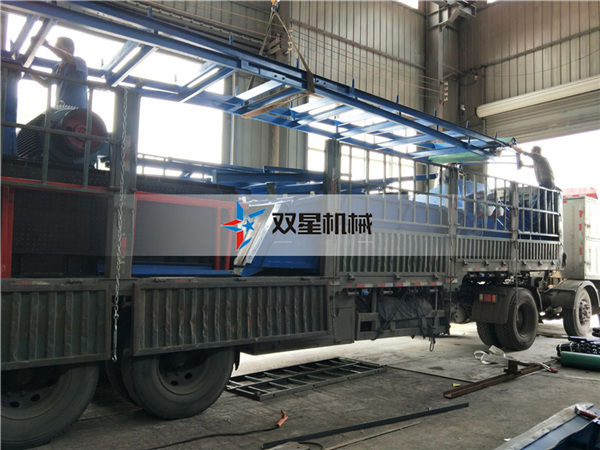 皓星橡膠粉碎機設(shè)備生產(chǎn)線發(fā)貨現(xiàn)場