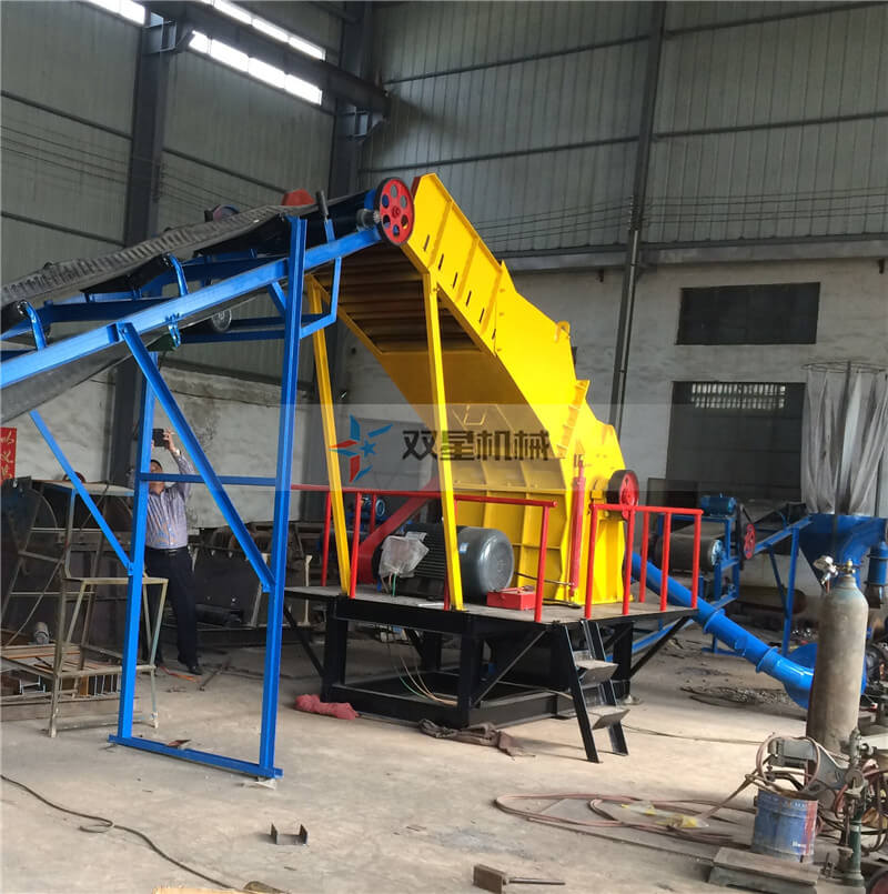 皓星<a href='http://www.jlysxjy.com/1/54.html' target='_blank'><span>廢鋁粉碎機(jī)</span></a>生產(chǎn)線安裝現(xiàn)場(chǎng)