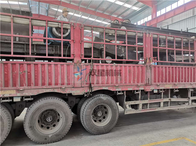 <a href='http://www.jlysxjy.com/' target='_blank'><span>金屬粉碎機</span></a>發(fā)貨