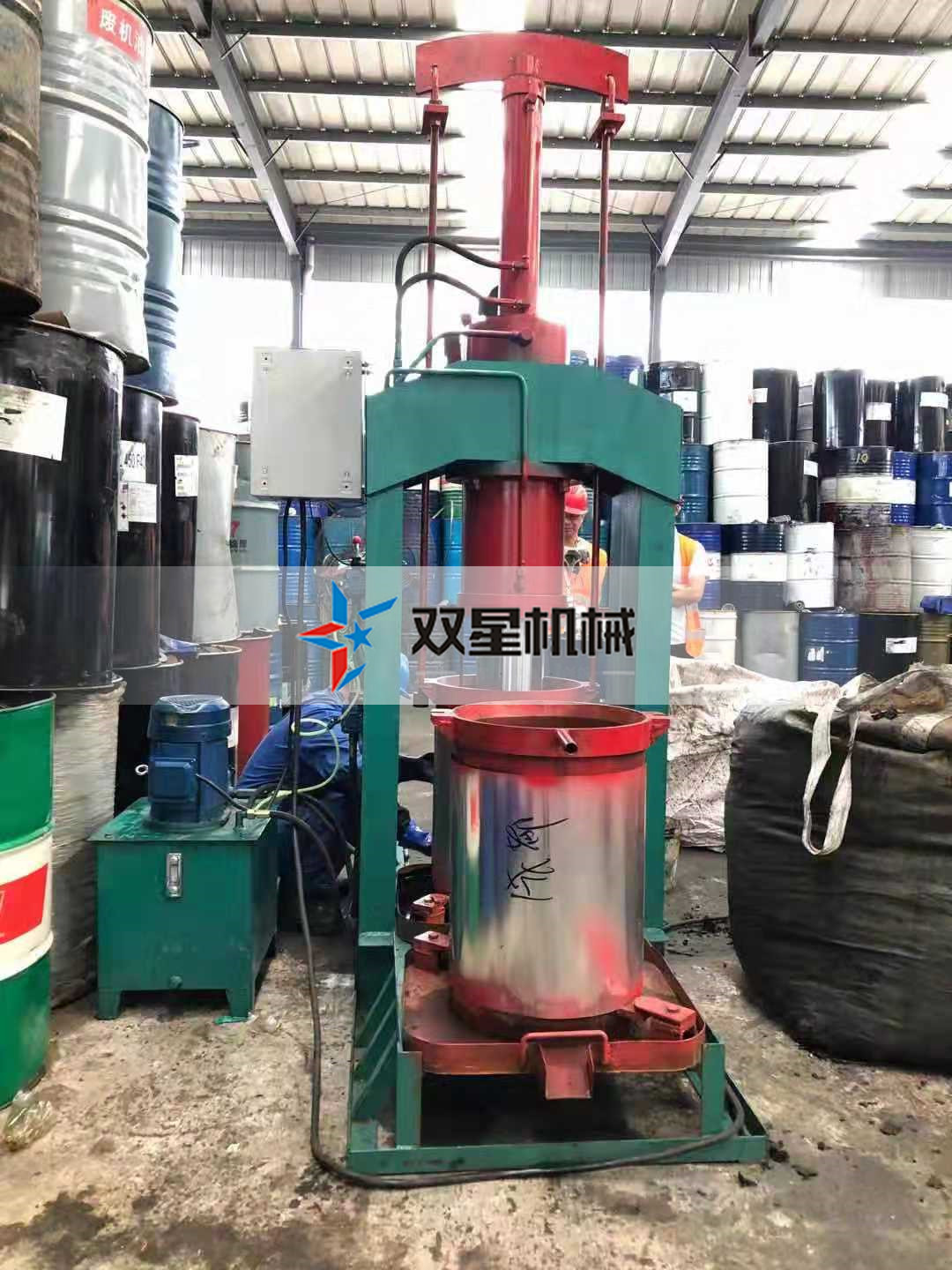 機(jī)油濾芯粉碎機(jī)多少錢?