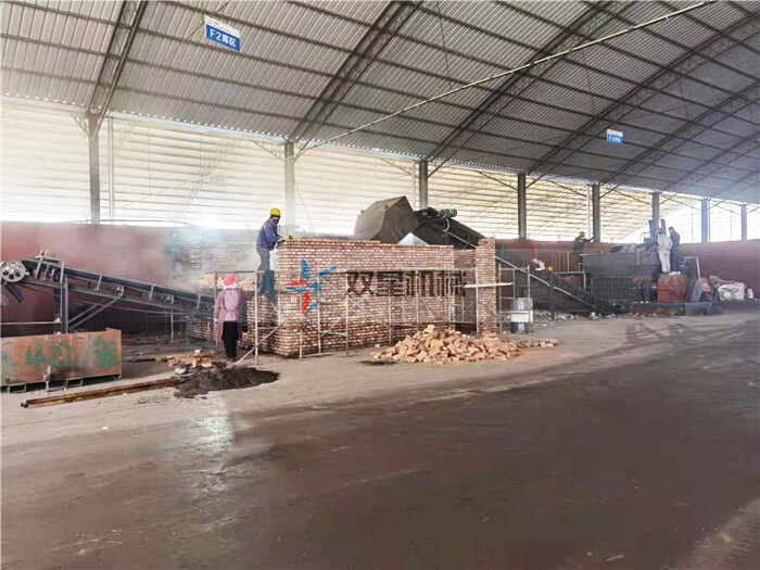 斷橋鋁粉碎機(jī)生產(chǎn)線客戶生產(chǎn)現(xiàn)場