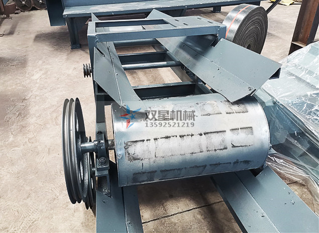 磁力分選機(jī)|選鐵機(jī)|廢鐵分選機(jī)設(shè)備生產(chǎn)現(xiàn)場(chǎng)實(shí)拍