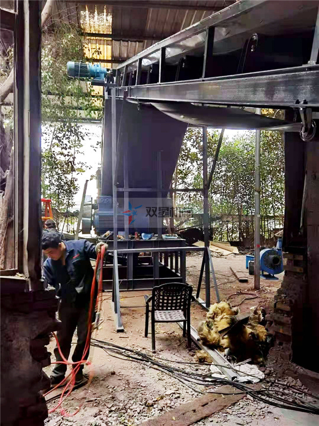 金屬粉碎機(jī)生產(chǎn)現(xiàn)場(chǎng)