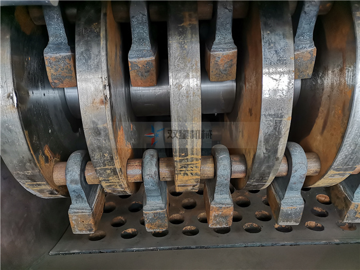 廢鋁粉碎機錘頭結(jié)構(gòu)