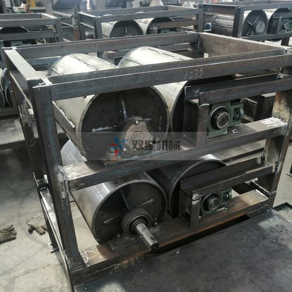 易拉罐壓扁機 <a href='http://www.jlysxjy.com/1/294.html' target='_blank'><span>易拉罐壓扁機</span></a>