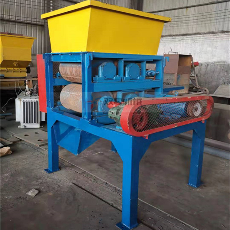 易拉罐壓扁機(jī)設(shè)備增加回收價值