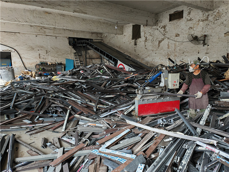 廢鋼粉碎機加工料利潤怎么樣